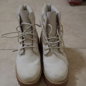 Timberland Women's Cream Lace-Up Boots